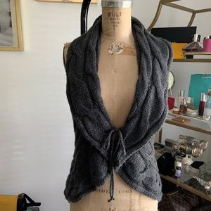 Grey Romero and Juliette Vest/Gilet (Crochet)